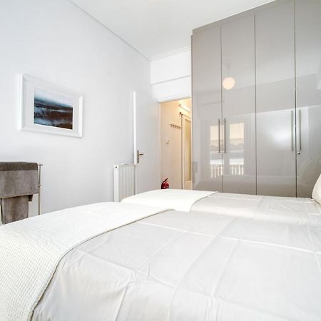 Elegant Light Two Bedroom Apartment In City Center 아테네 외부 사진