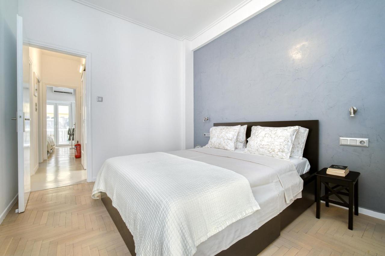 Elegant Light Two Bedroom Apartment In City Center 아테네 외부 사진