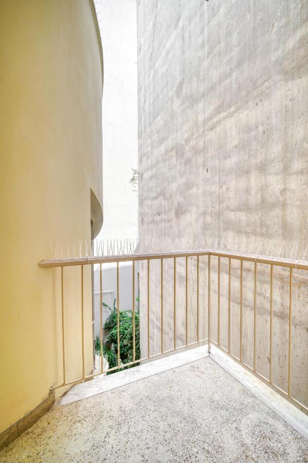 Elegant Light Two Bedroom Apartment In City Center 아테네 외부 사진